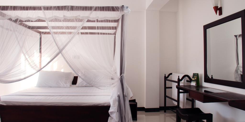 Villa Dineha Hikkaduwa Quarto foto