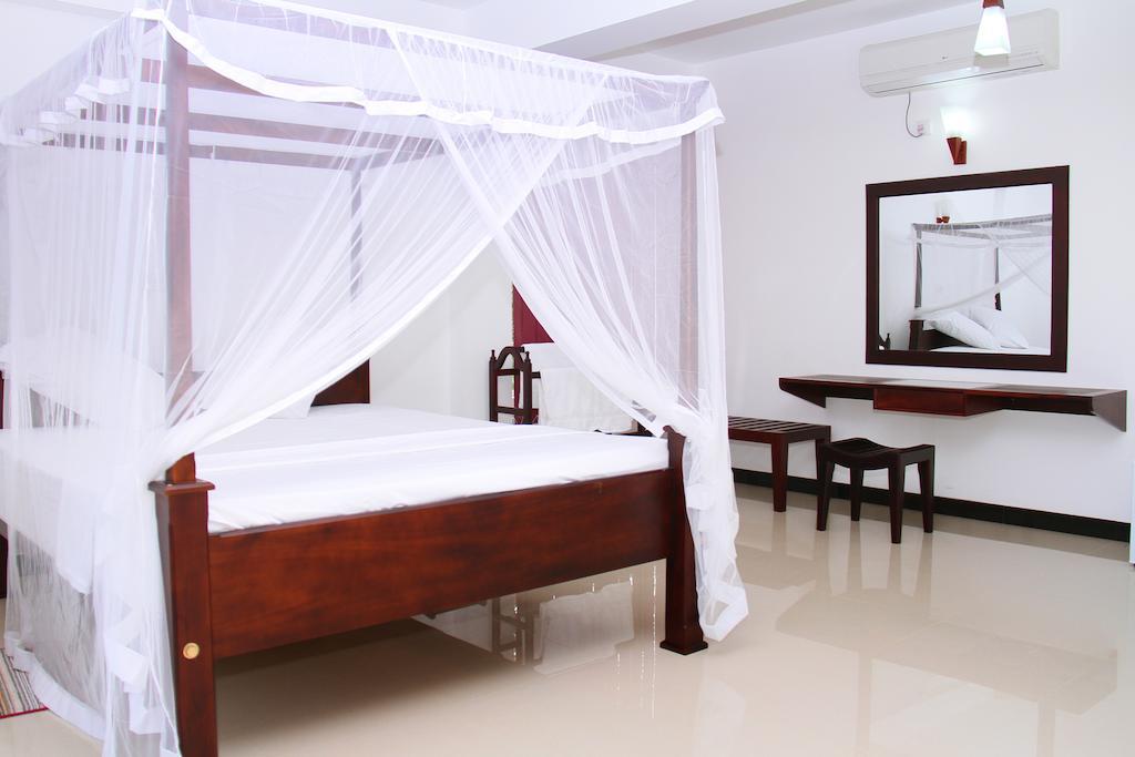 Villa Dineha Hikkaduwa Quarto foto