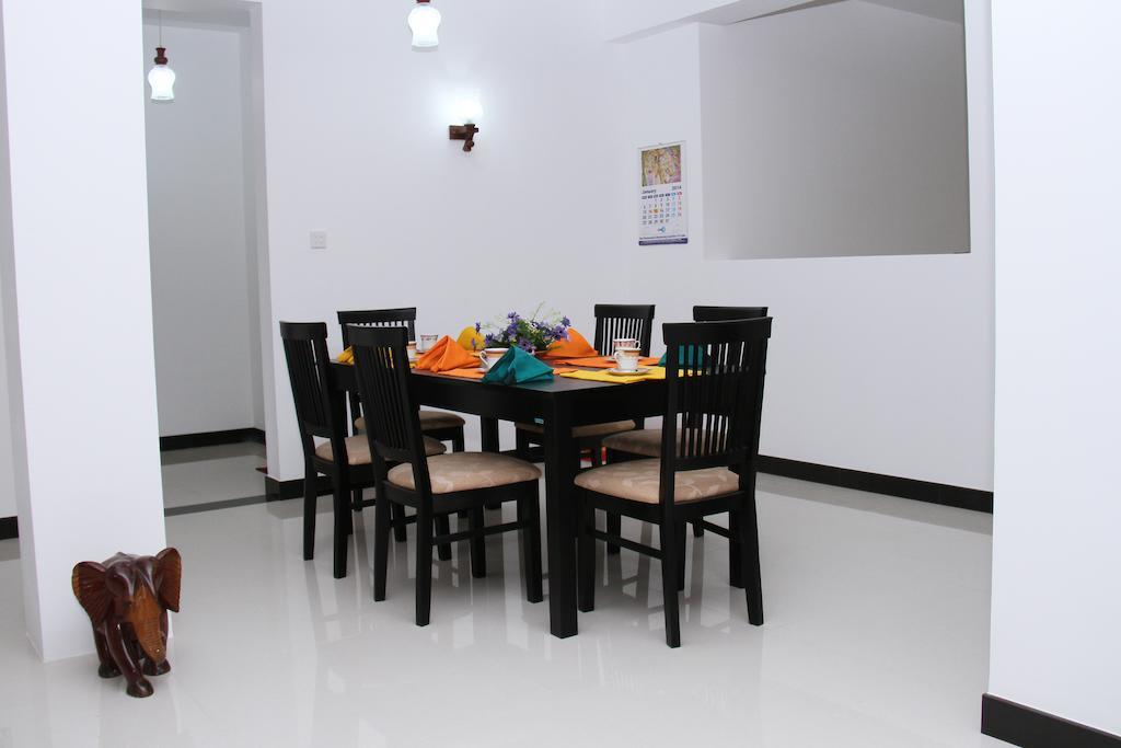 Villa Dineha Hikkaduwa Exterior foto