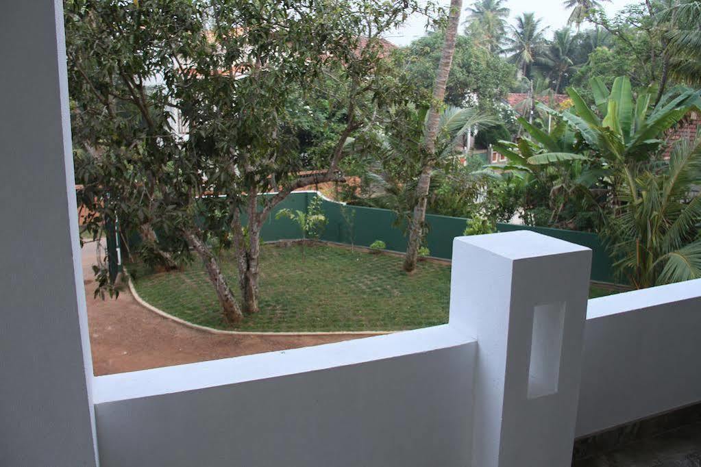 Villa Dineha Hikkaduwa Exterior foto